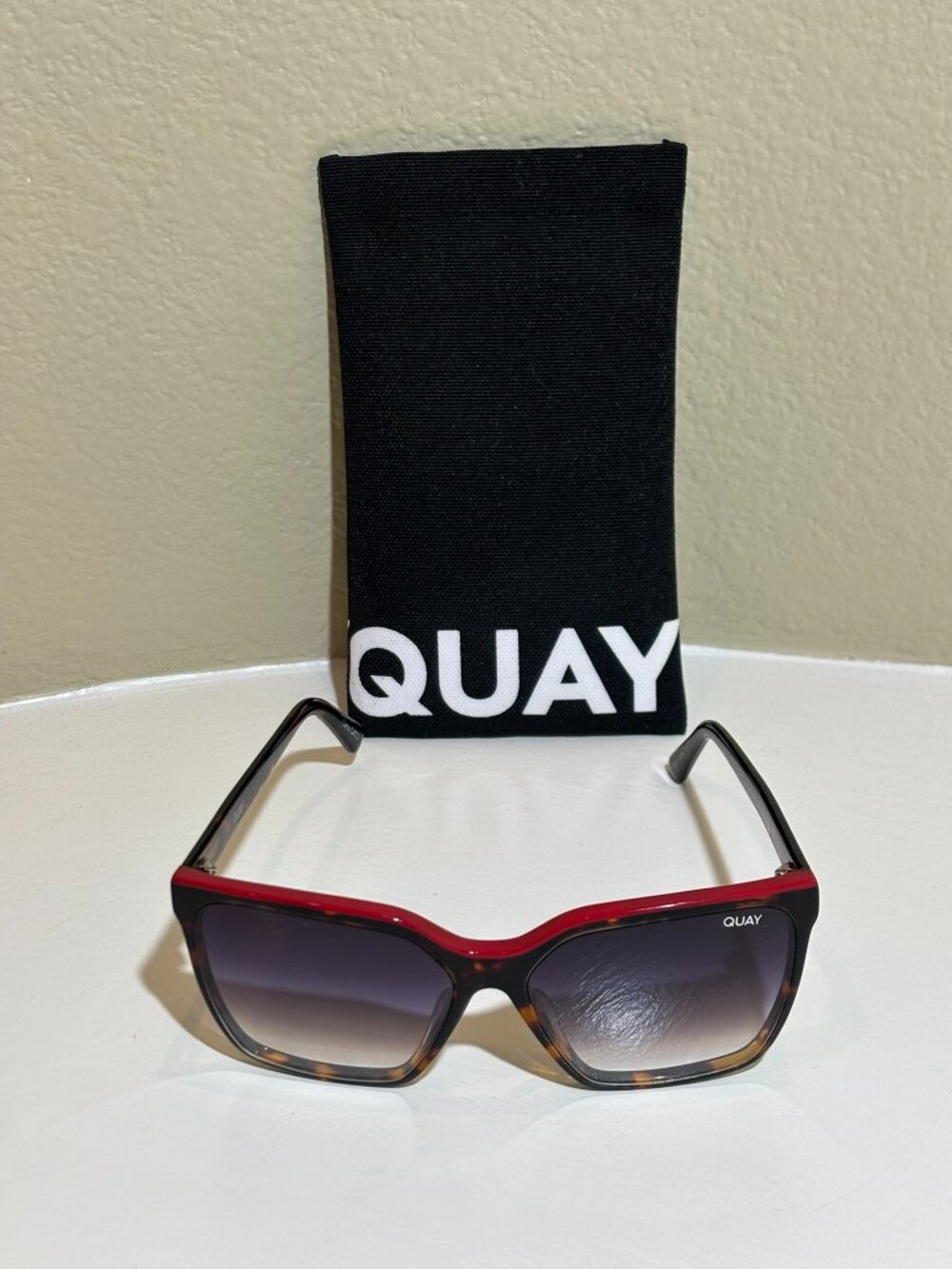 QUAY Australia Level Up Sunglasses Red Brown Tortoise Frame Black Lens Oversized